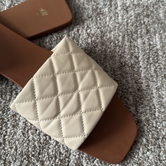 Comfortable Sandals - Picture 3 of 3